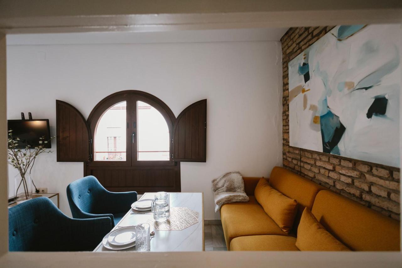 Complete Studio With Terrace - 1Bth- La Giralda Apartment Seville Luaran gambar
